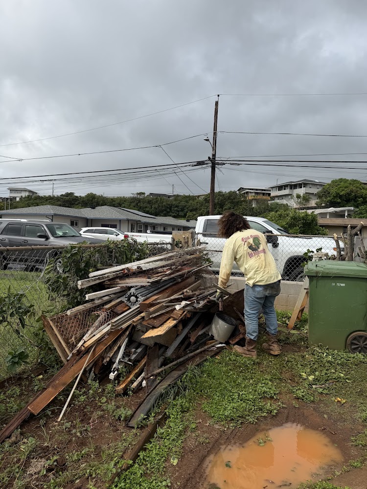Hawaii's Junk-A-Haulics, LLC